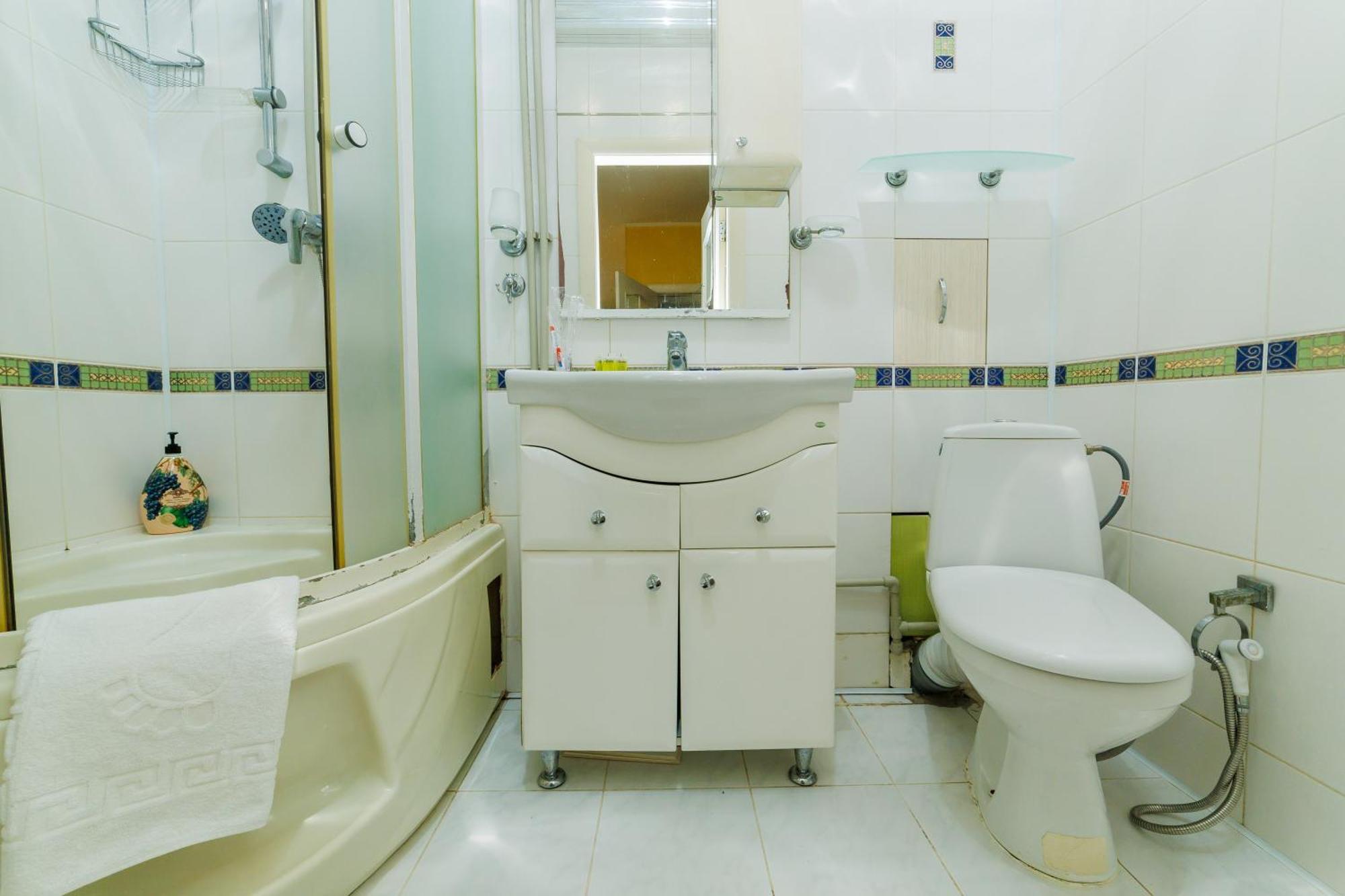 Квартира Антиквара У Центрі Полтави Мережа Alexapartments Документи Для Відряджень Безконтатне Заселення Цілодобово Poltava Exterior foto