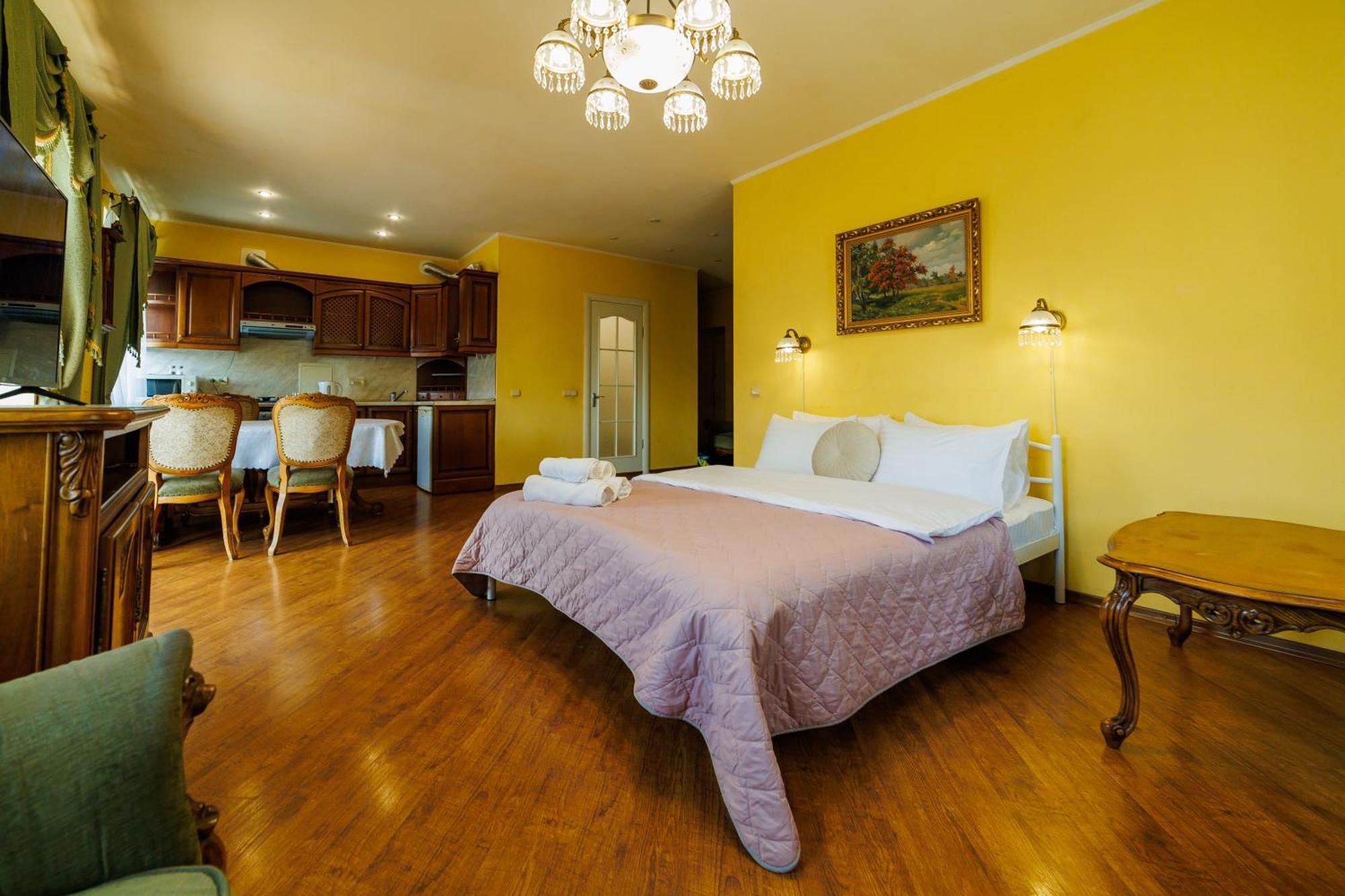 Квартира Антиквара У Центрі Полтави Мережа Alexapartments Документи Для Відряджень Безконтатне Заселення Цілодобово Poltava Exterior foto