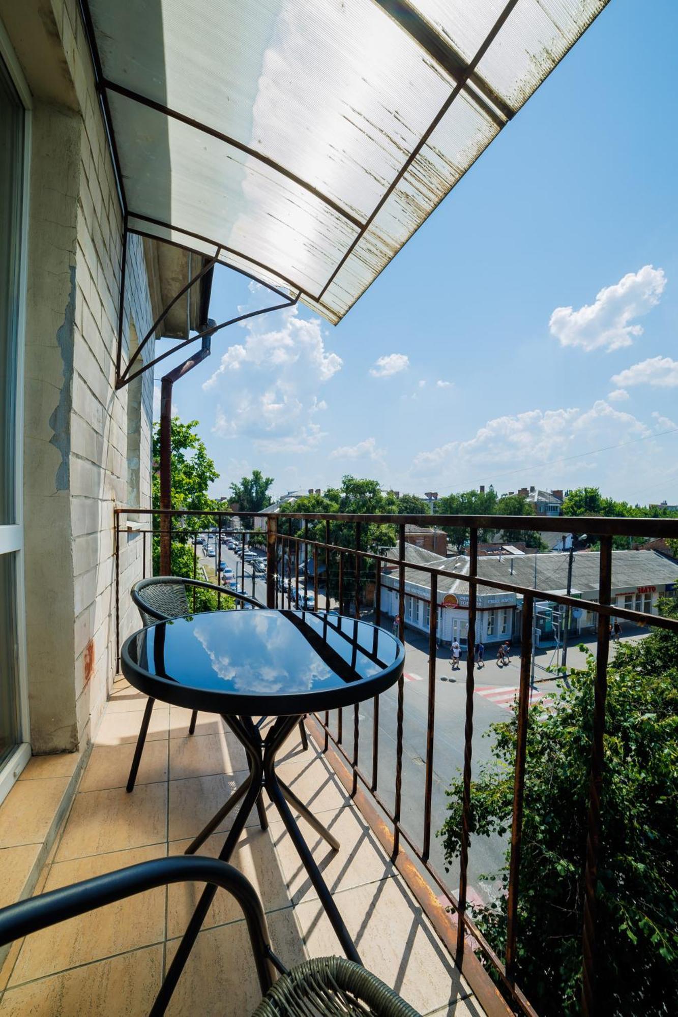 Квартира Антиквара У Центрі Полтави Мережа Alexapartments Документи Для Відряджень Безконтатне Заселення Цілодобово Poltava Exterior foto