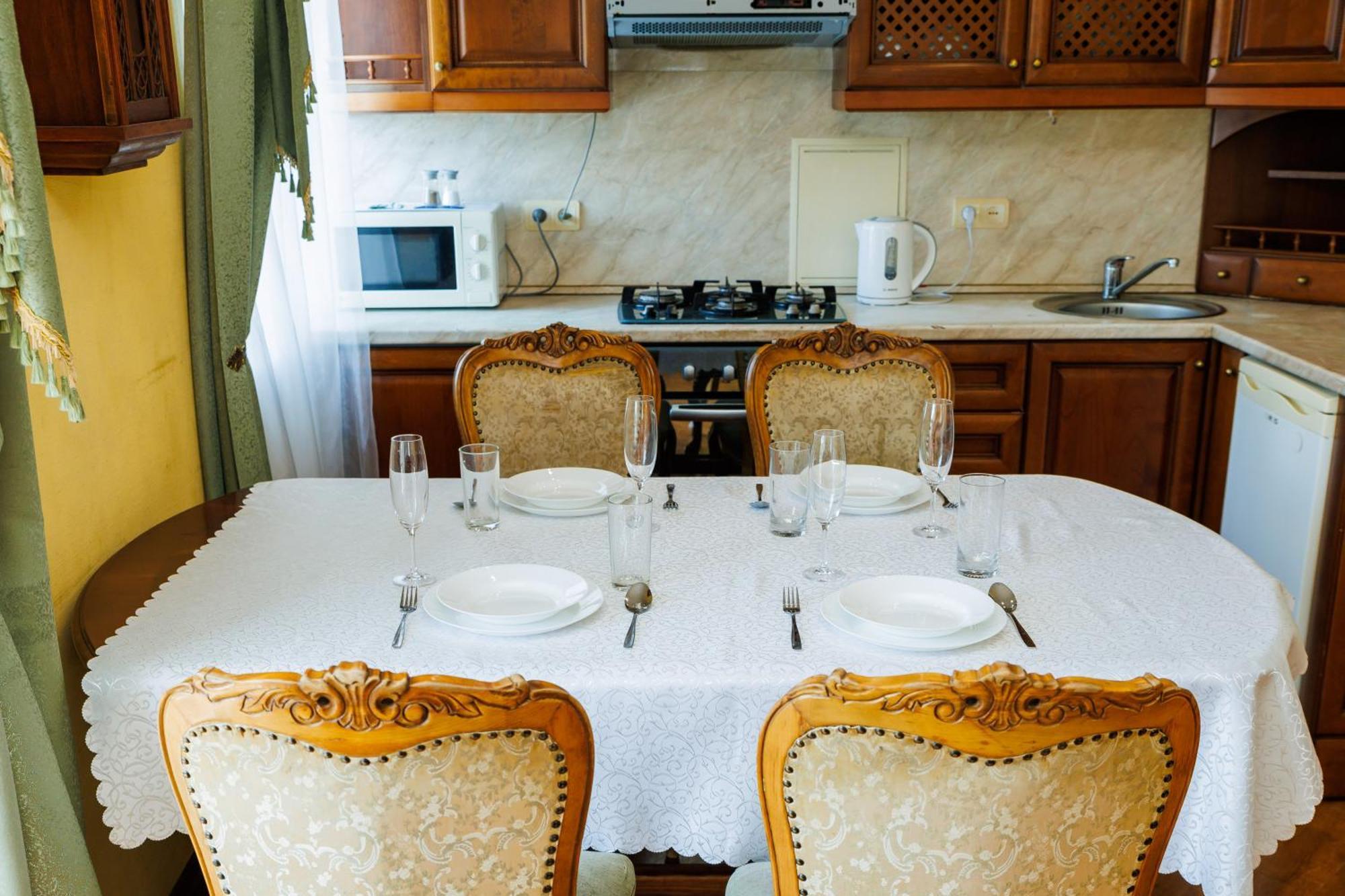 Квартира Антиквара У Центрі Полтави Мережа Alexapartments Документи Для Відряджень Безконтатне Заселення Цілодобово Poltava Exterior foto