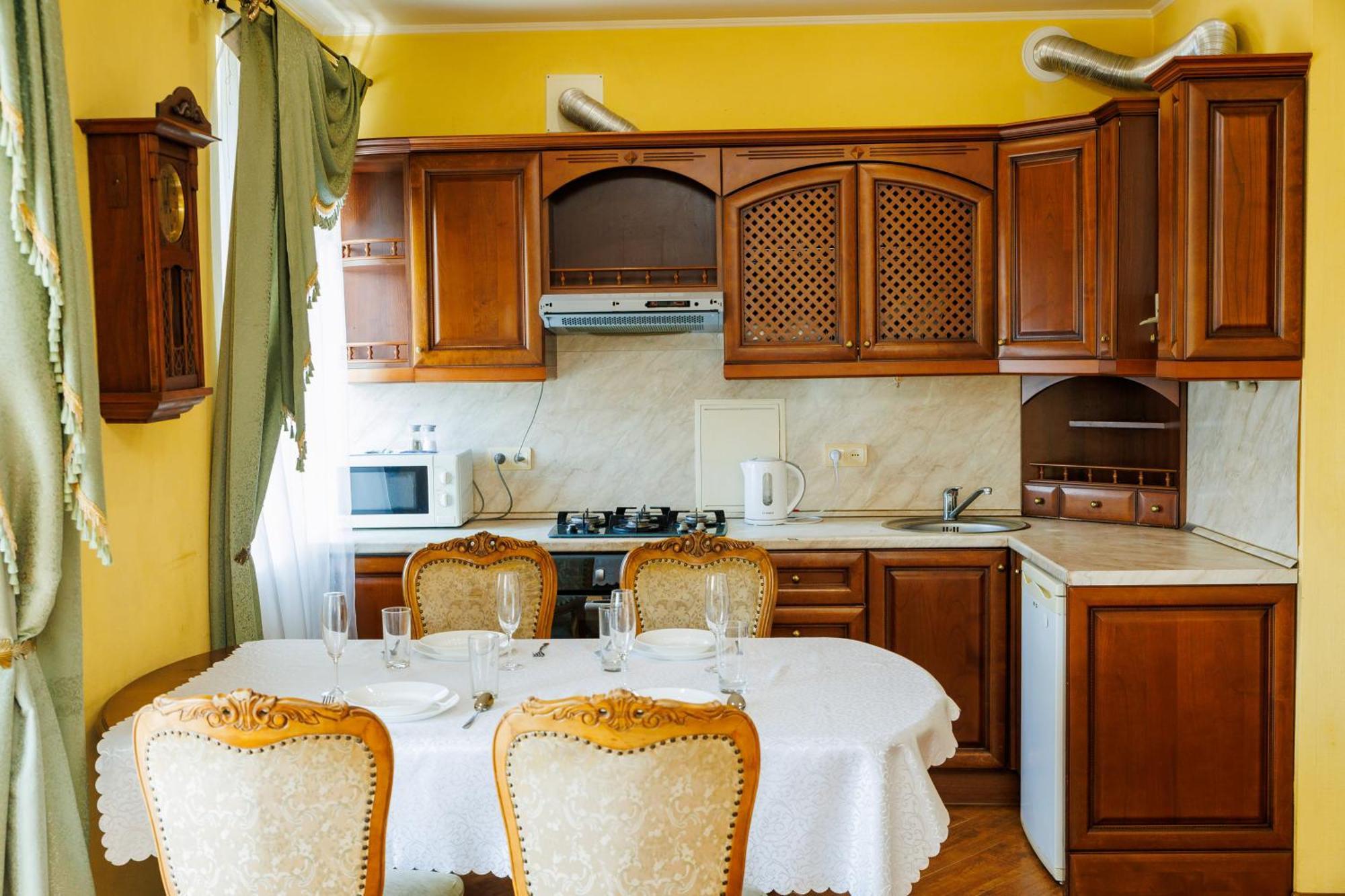 Квартира Антиквара У Центрі Полтави Мережа Alexapartments Документи Для Відряджень Безконтатне Заселення Цілодобово Poltava Exterior foto